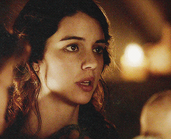 Neve Seabourne gif 4.gif