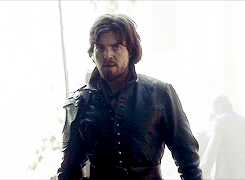 Tom Burke gif 2.gif