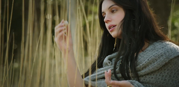 Neve Seabourne 1.jpg