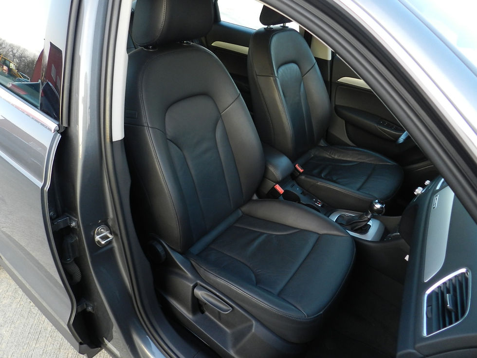 Miniatură: Audi Q3 2.0TDI S-Tronic Quattro
