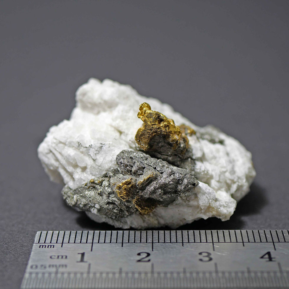 Thumbnail: Gold - Diltz Mine, Mariposa, USA