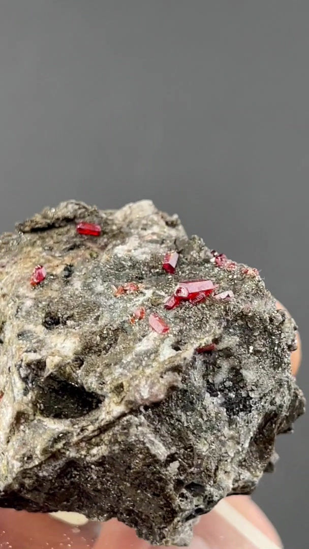 Thumbnail: Vanadinite – Hamburg Mine, La Paz Co., Arizona, USA