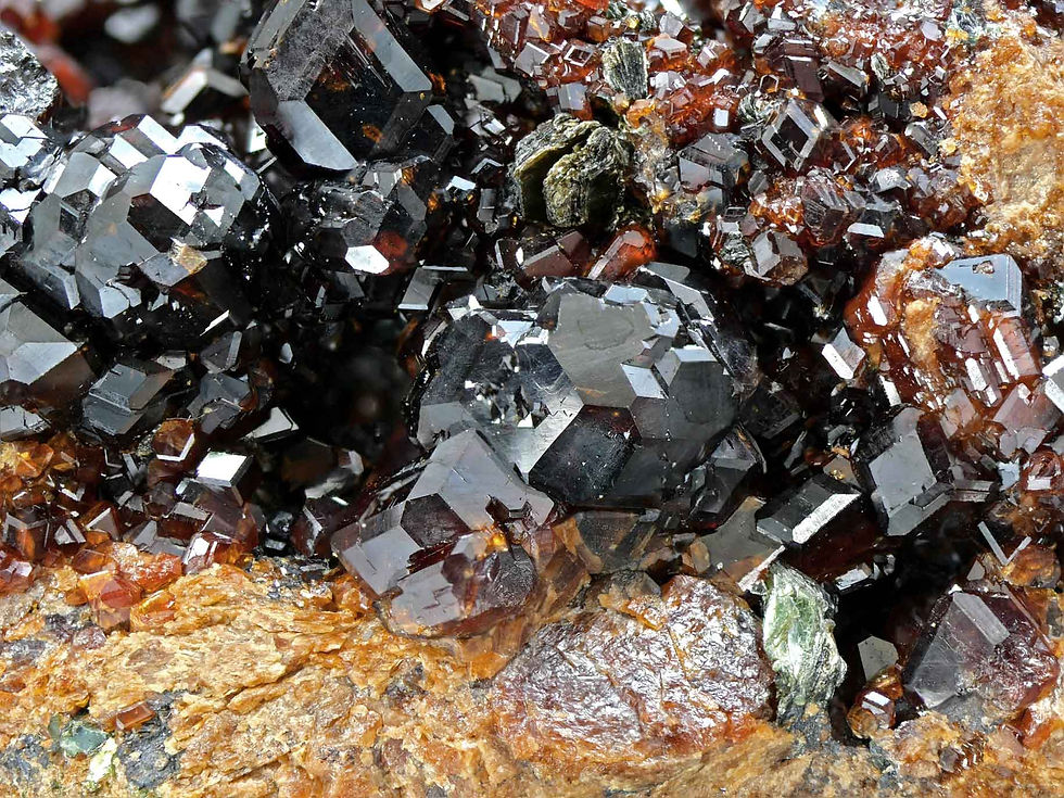 Thumbnail: Hessonite - Alpe della Mussa, Val d'Ala, Torino, Italy
