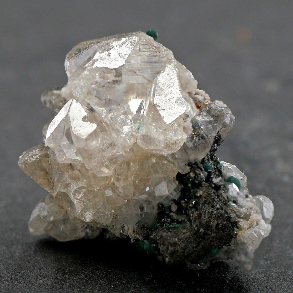 Thumbnail: Cerussit, Malachit – Tsumeb Mine, Otavi Berge, Namibia