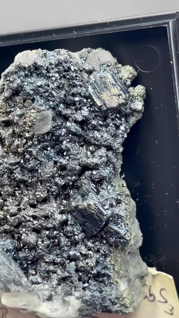 Thumbnail: Pyrargyrite, Bournonite – Zacatecas, Mexico