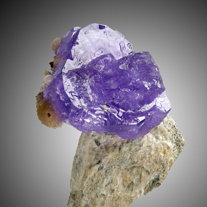 Thumbnail: Coquimbite, Krausite, Roemerite – Monte Arsiccio, Lucca, Tuscany, Italy