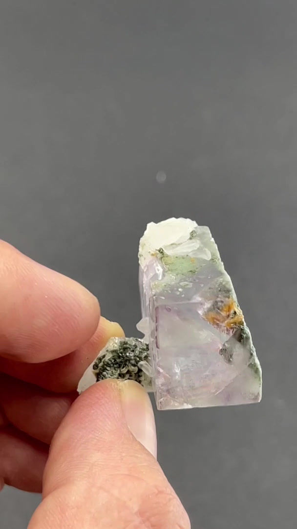 Thumbnail: Fluorite, Quartz – Yaogangxian Mine, Hunan, China