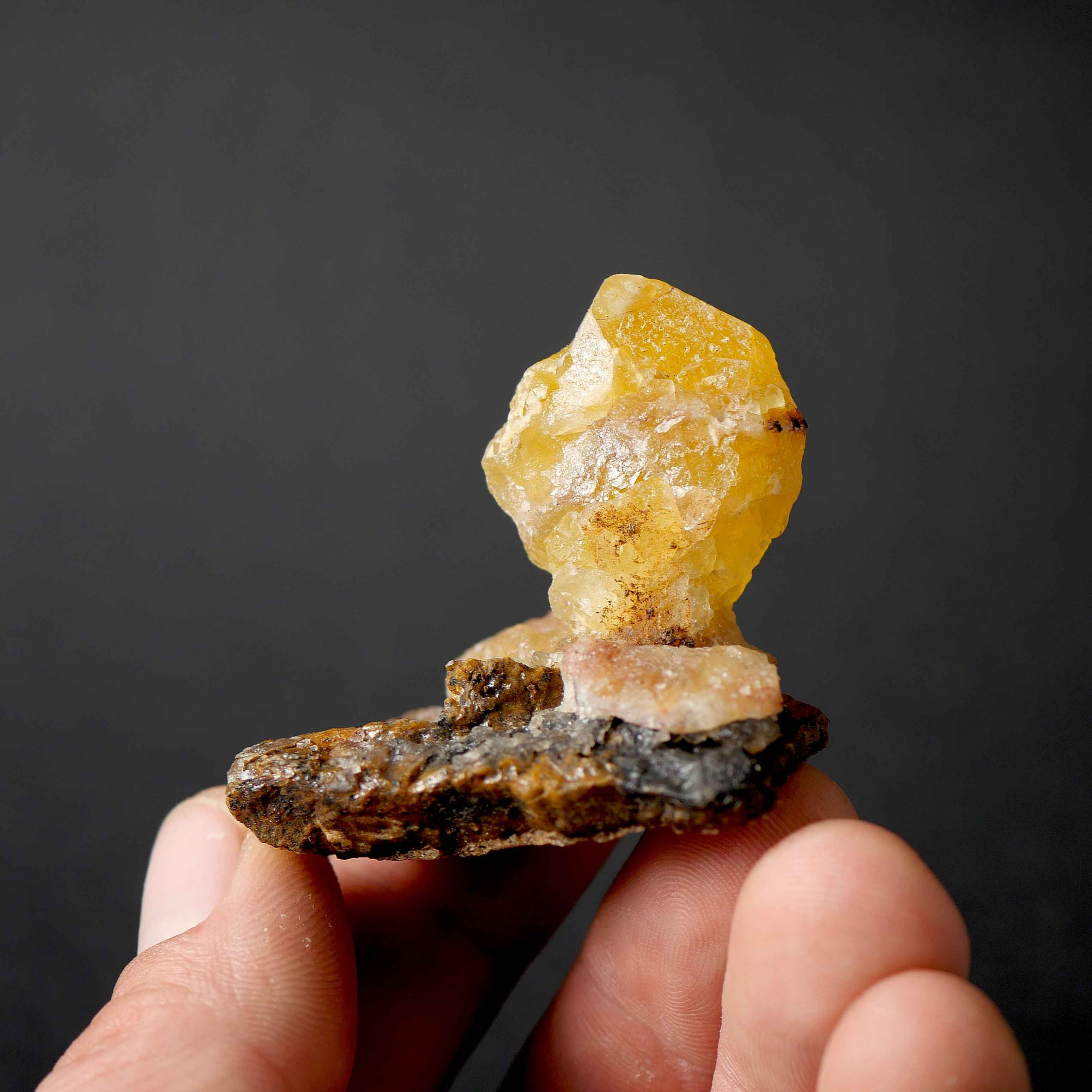 Fluorite - Klein Spitzkoppe, Erongo, Namibia