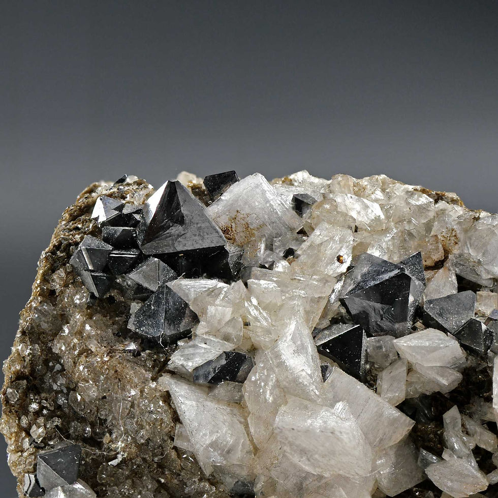 Thumbnail: Magnetite, Adular – Kollergraben, Binntal, Valais, Switzerland