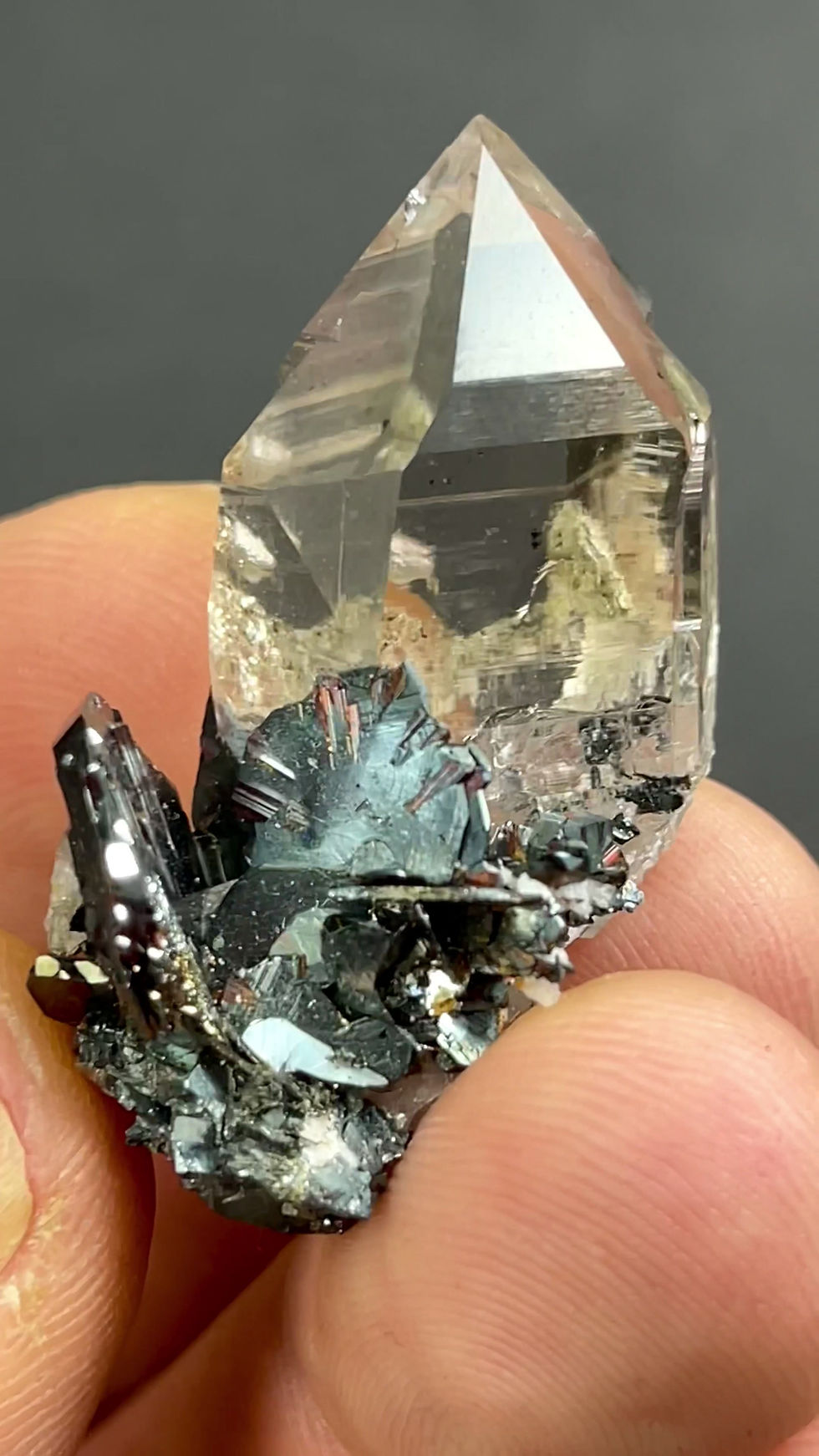 Thumbnail: Hematite, Rutile on Quartz – Cavradi Gorge, Graubünden, Switzerland