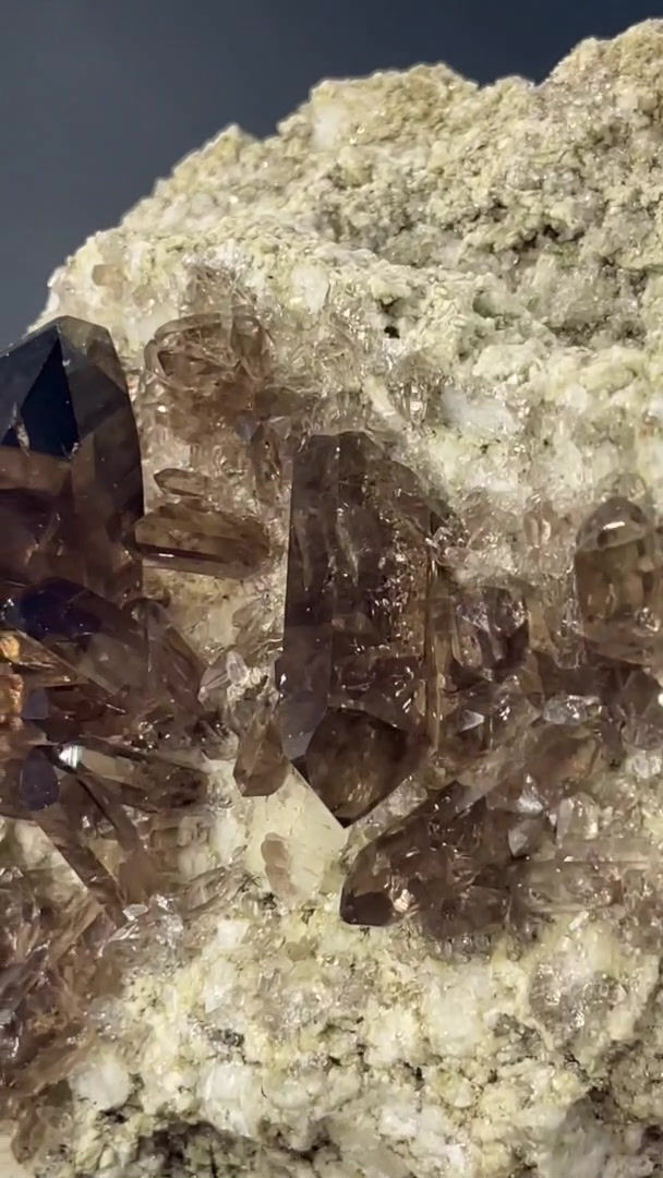 Thumbnail: Smoky Quartz – Galenstock, Rhone Glacier, Valais, Switzerland