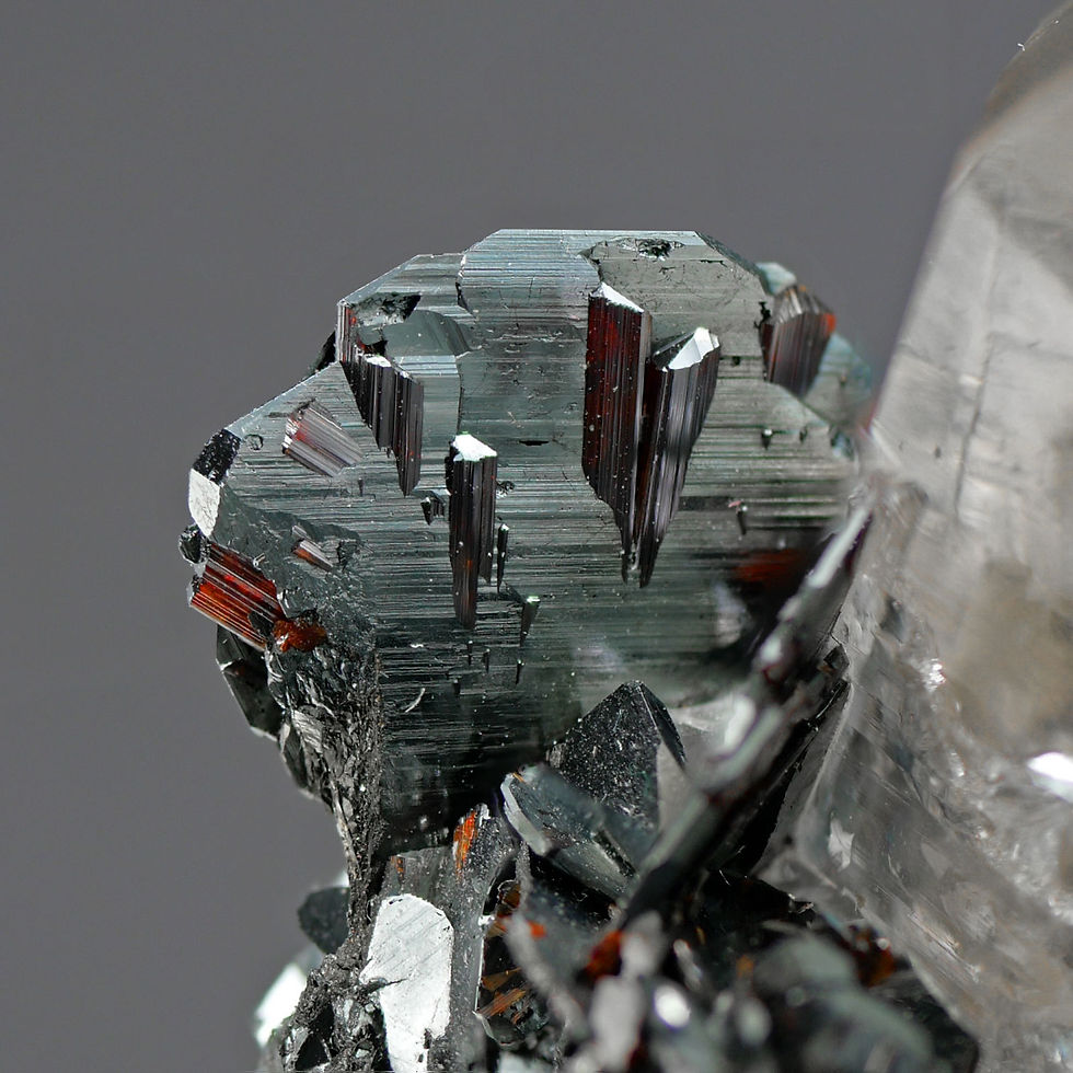 Thumbnail: Hematite, Rutile on Quartz – Cavradi Gorge, Graubünden, Switzerland