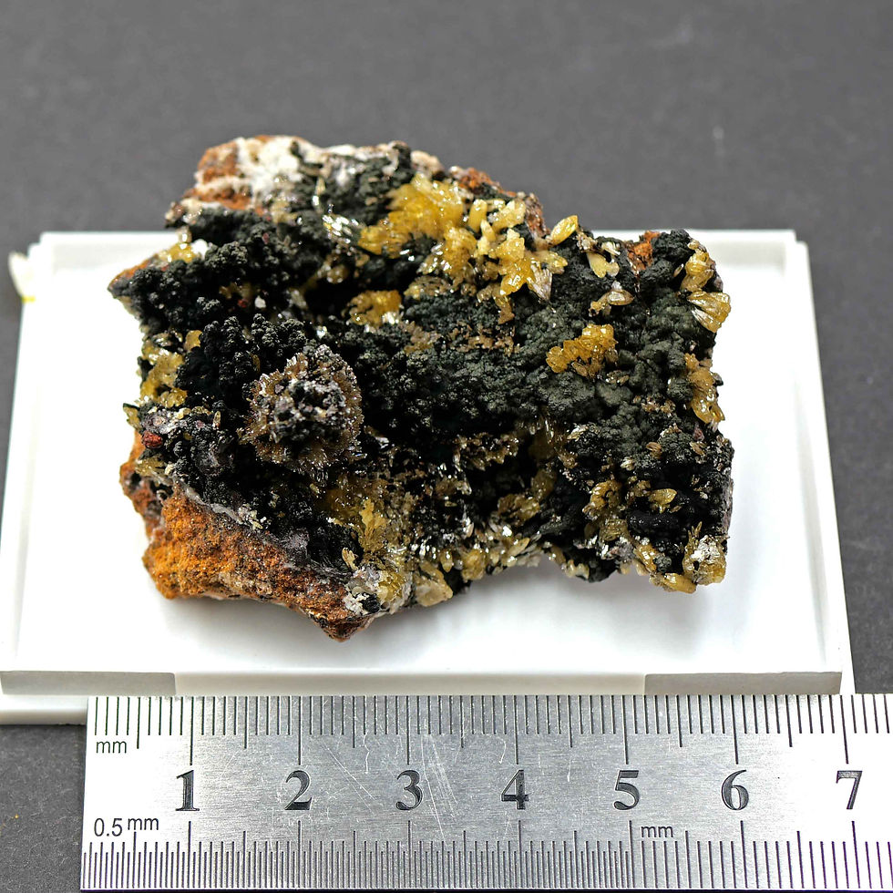Thumbnail: Mimetite – Tsumeb Mine, Namibia