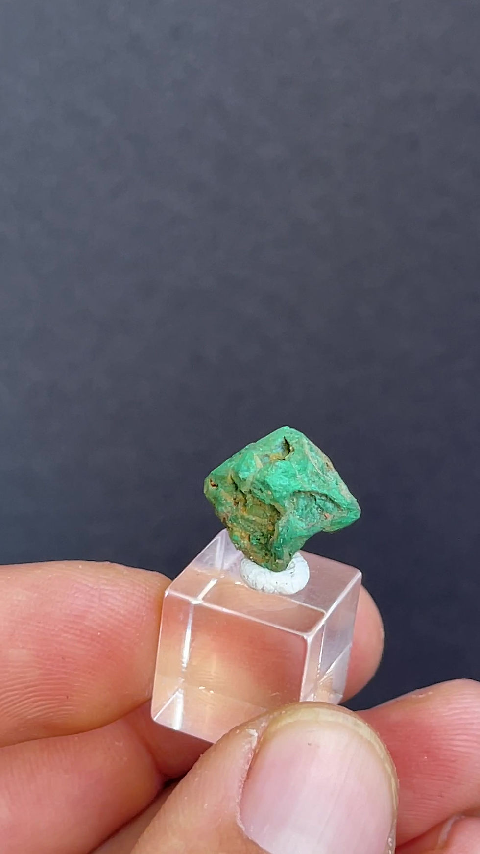 Thumbnail: Malachite after Cuprite – Chessy lesmines, Rhone, France