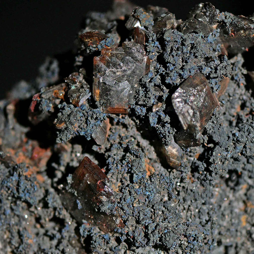 Thumbnail: Wulfenite (Black Wulfenite) – Tsumeb, Namibia