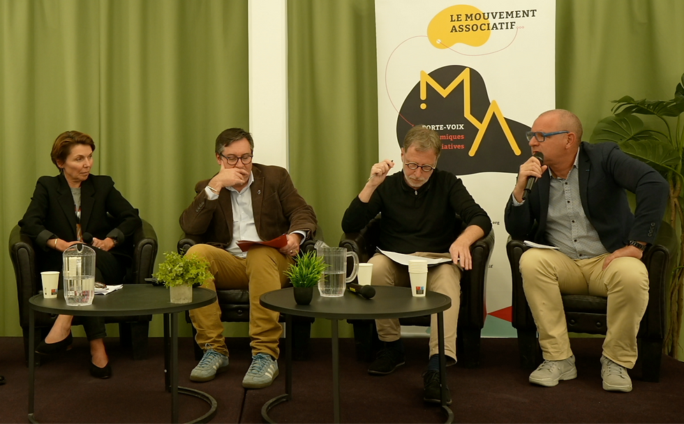 Les intervenants de la table ronde « Faire réseau » échangent lors de la rentrée politique du Mouvement associatif.