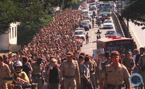 Greve PM minas Gerais 1997
