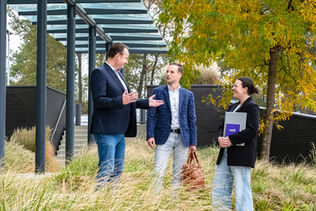 beeldbank, fotograaf, locatie, bedrijven, bedrijf, bedrijfsfotografie, reportagefotografie, portret, portretfotograaf, medewerkersoverzicht, sfeerbeelden, foto's, beelden, website, sociale media, zeeland, Nederland, Brabant, personen, werk in actie, actiefotografie, kantoor fotografie, kantoren in beeld.