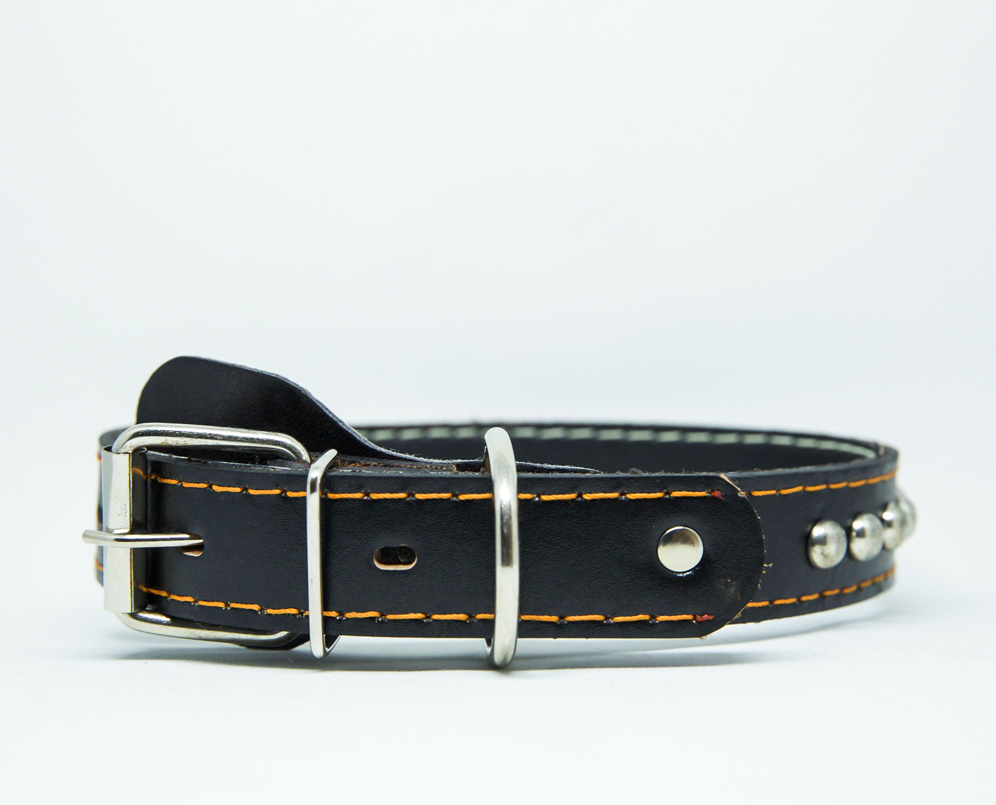Heart Me Handcrafted Leather Collar