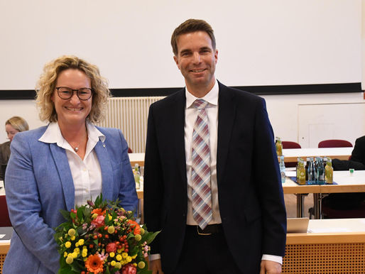 "Gewählt, abgewählt, wiedergewählt" - SPD enthält sich