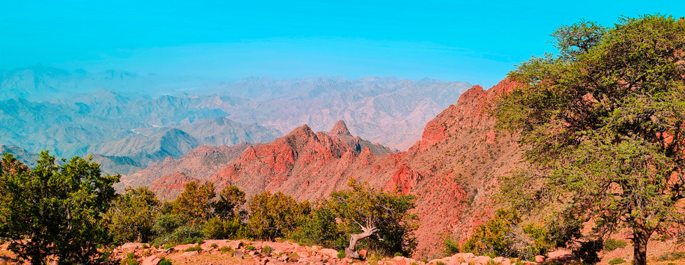 Deserts, rock formations, natural attraction.s