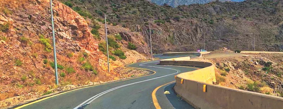 Mountain driving challenge closing to the halfway park