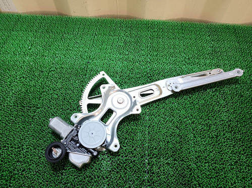 Right Front Window Regulator TOYOTA Prius 2012 ZVW30 | hy2japan