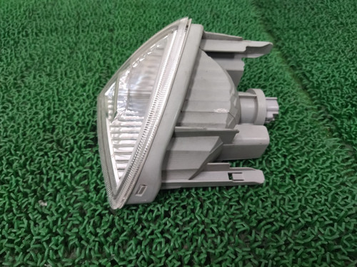 Front Turn Signal Light ( R + L ) TOYOTA Aqua Hybrid 2013 DAA