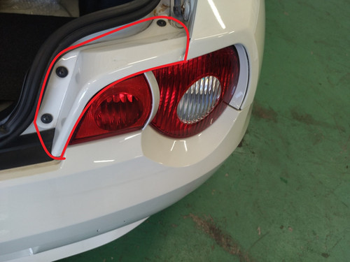 Right Tail Lamp Trim BMW Z4 ( E85 ) 2003 GH-BT25 | hy2japan