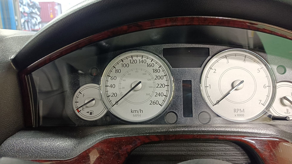 Miniature : Chrysler 300C HEMI 2006 GH-LX57
