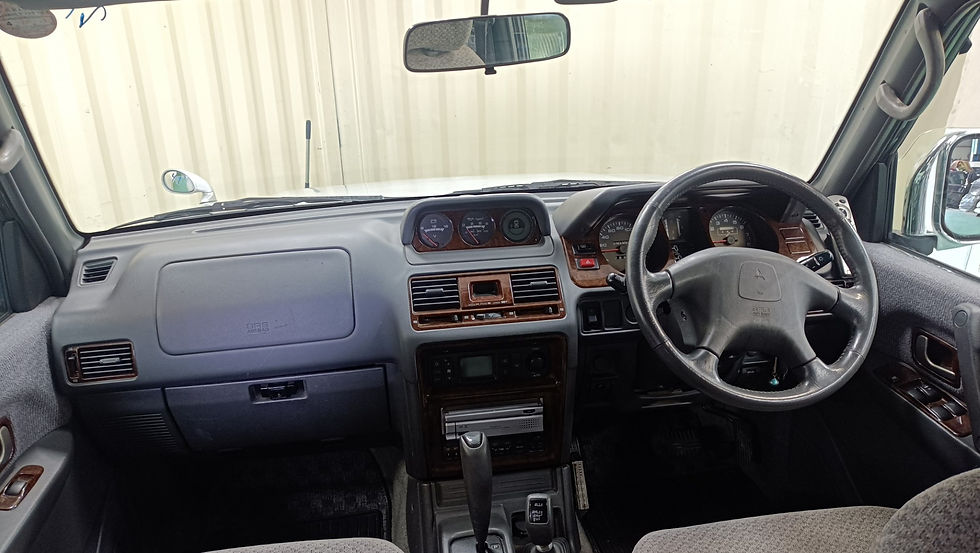 Миниатюра: Mitsubishi Pajero 1998 V45W