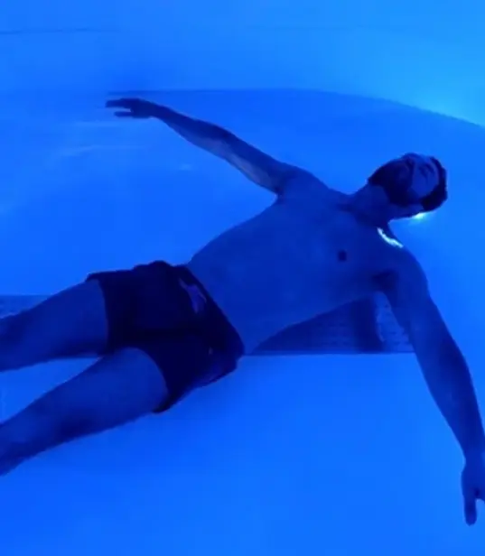 sensory-deprivation-float.webp