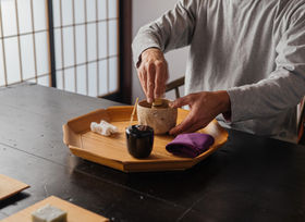 はなひら茶盆 | 四十沢木材工芸