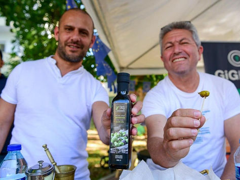 TaÅŸ DeÄŸirmen Olive Oil showcased on EU Day in Cyprus