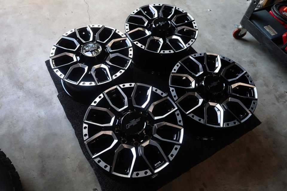 Thumbnail: 2026 Chevy Silverado 2500/3500 Black Machined Factory Wheels & Center Caps
