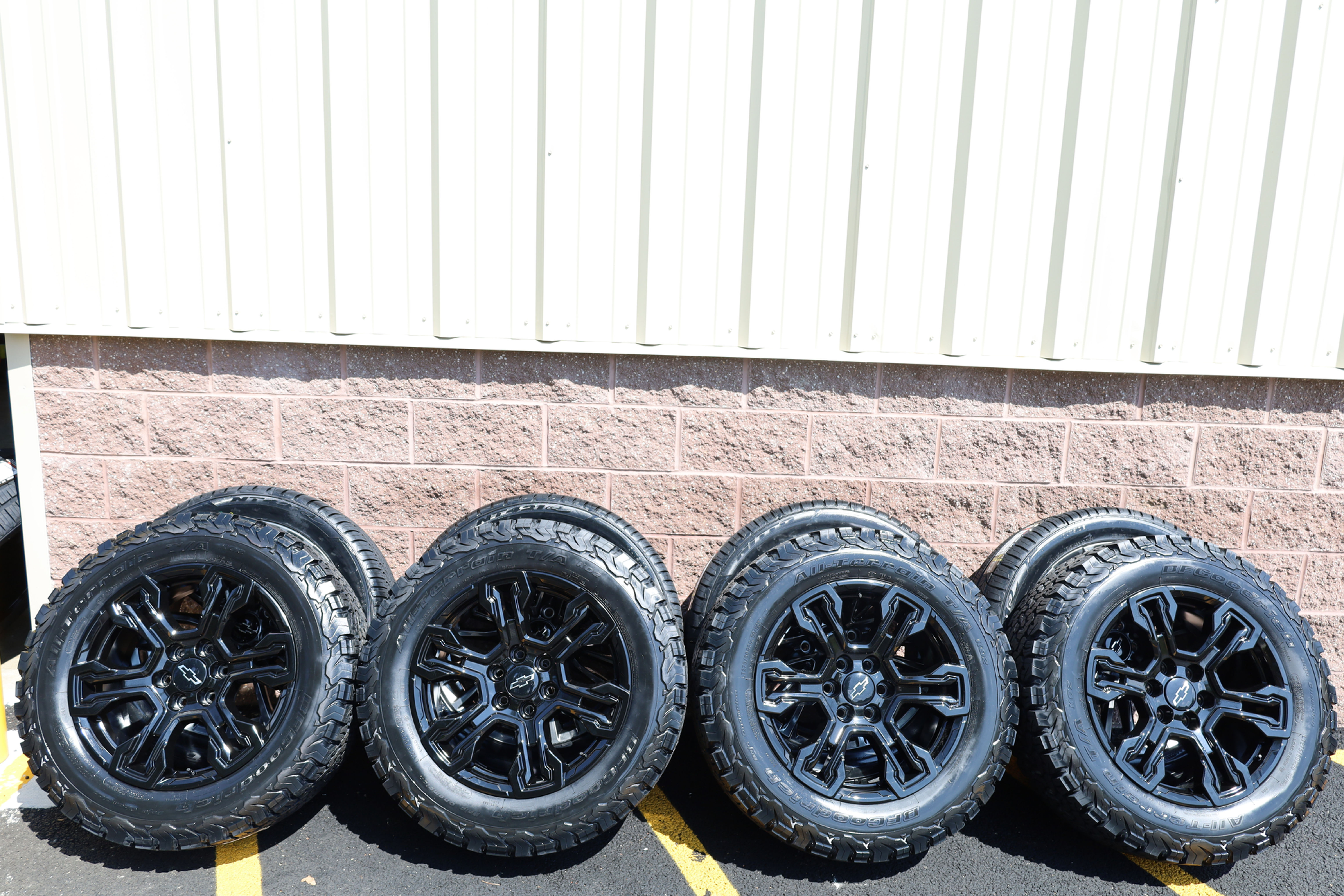 20'' Black Chevy Silverado ZR-2 Trailboss Z-71 Wheels On 33'' BFG KO2's All