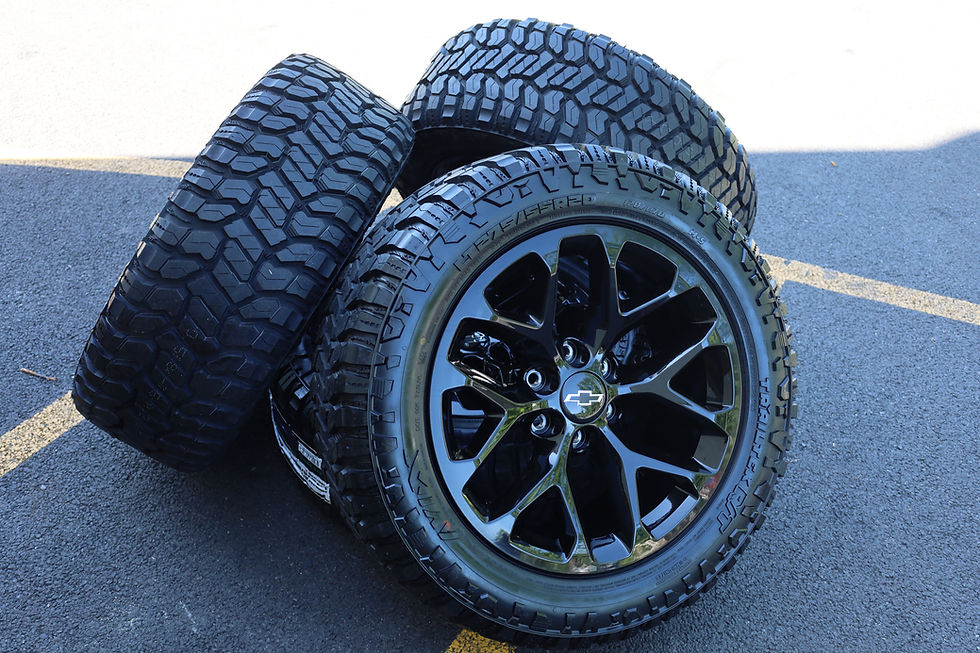 Thumbnail: 20'' Gloss Black Snowflakes Chevy/GMC Denali Silverado