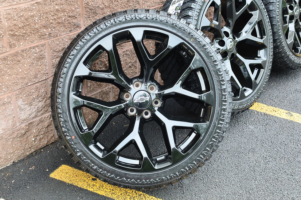 Thumbnail: 24'' Gloss Black Snowflake Wheels On 285/40/24 Atturo Trailblade XTs