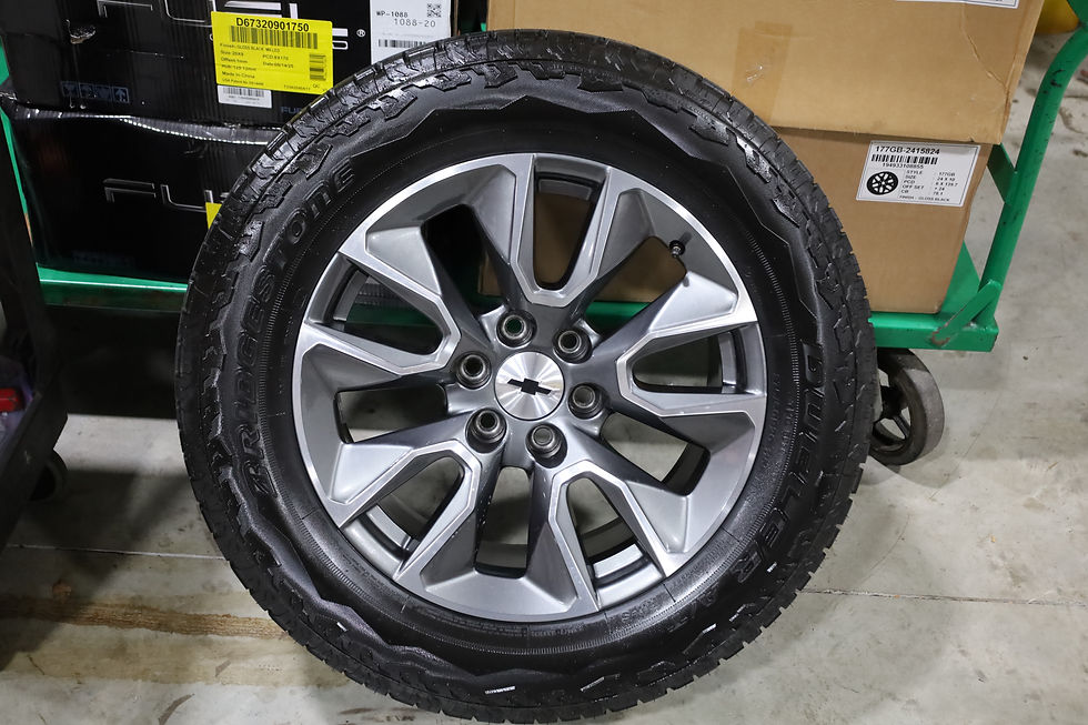 Thumbnail: 20'' Takeoff Chevy Silverado Tahoe Suburban RST Wheels/Bridgestone Dueler A/Ts