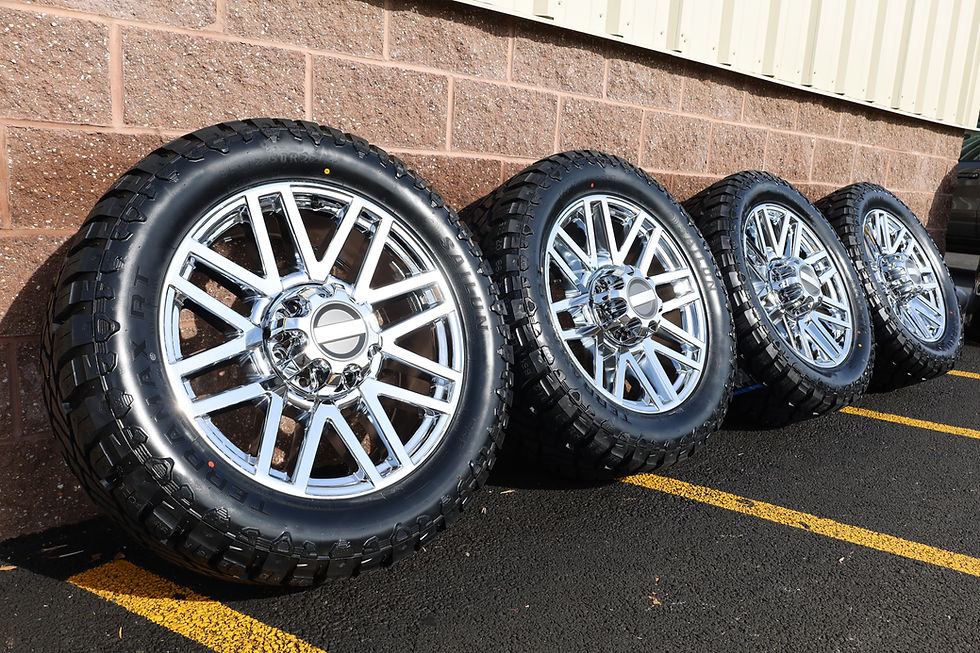 Thumbnail: 22x9 Chrome Ford F-250/350 8x170 Wheels On 35x12.5x22s