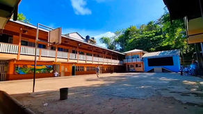 Ron McNab: "La Escuela Juan Brooks seguirá donde está; construiremos otra escuela en Coxen Hole".