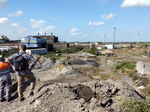 Arpenter la friche : méthode collective pour décloisonner les savoirs et éclairer la pluralité de ses fonctions