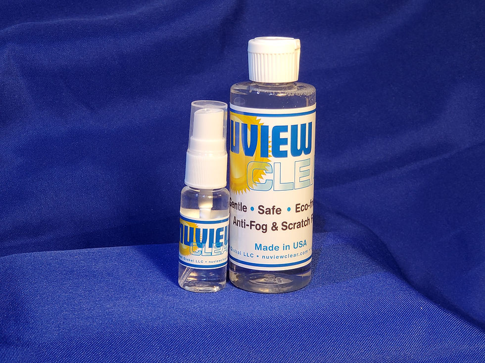 Large 4oz/120ml drip bottle & .7oz/20ml spray bottle with a microfiber cloth.