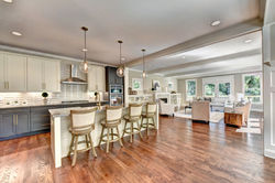 946 Prospect (Kitchen and FR)