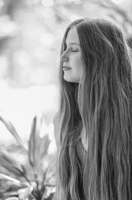 Libi on a tree in Cooper City, Florida with Petit Moses Photography