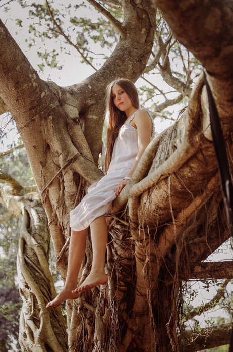 Libi on a tree in Cooper City, Florida with Petit Moses Photography
