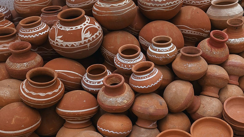 CLAY POTS IN INDIA_edited.jpg