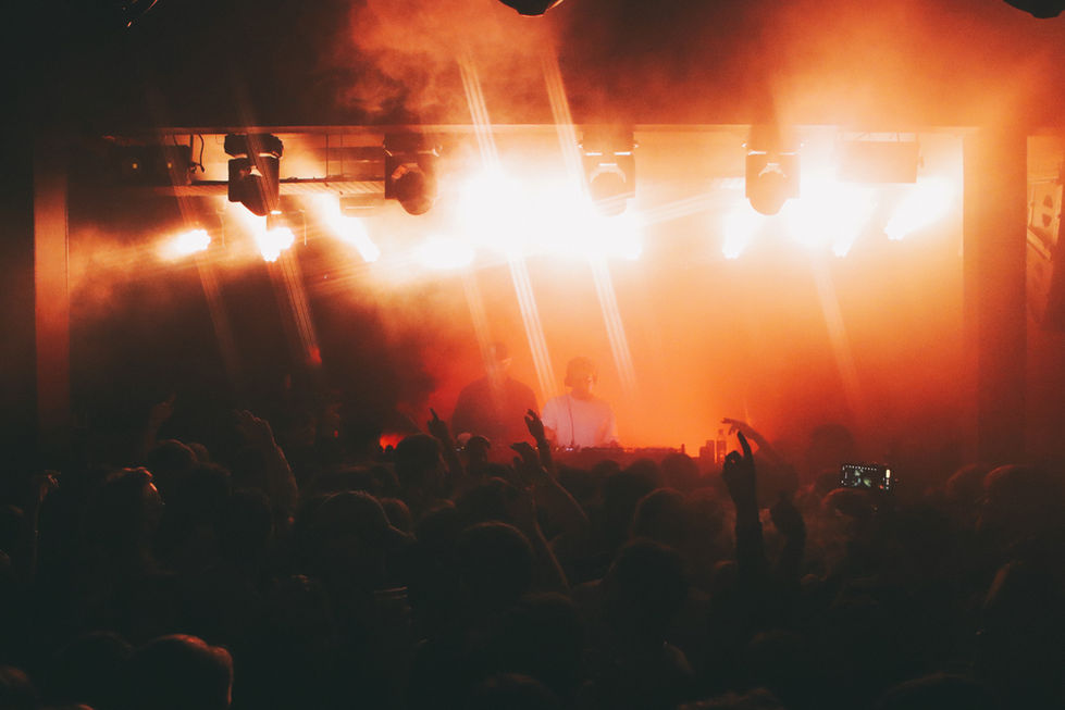 LFSYSTEM_crowd9
