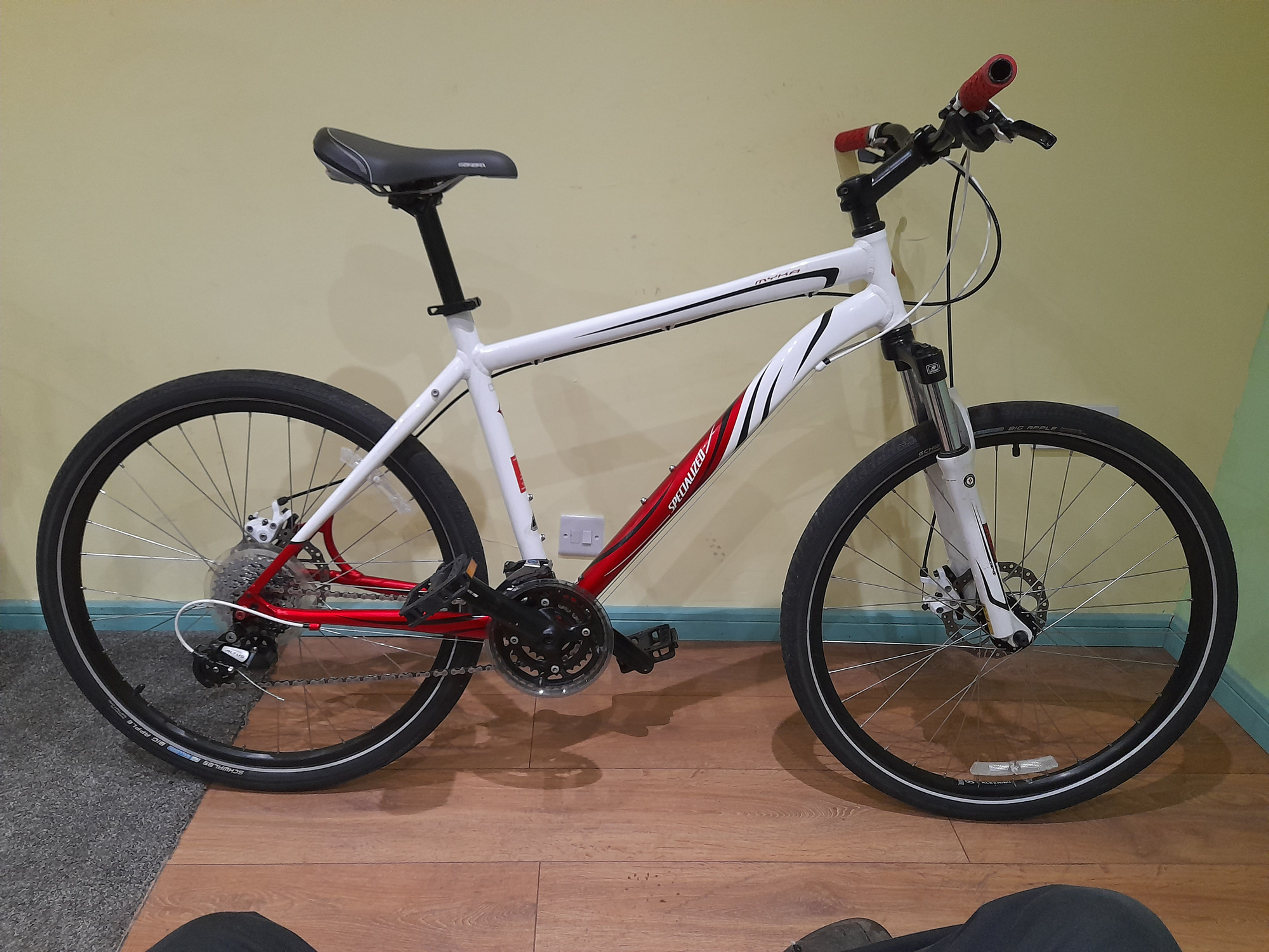 Specialized Myka 26" wheel for adult 5'10" to 6'1"