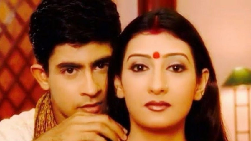 Hussain Kuwajerwala in Kumkum